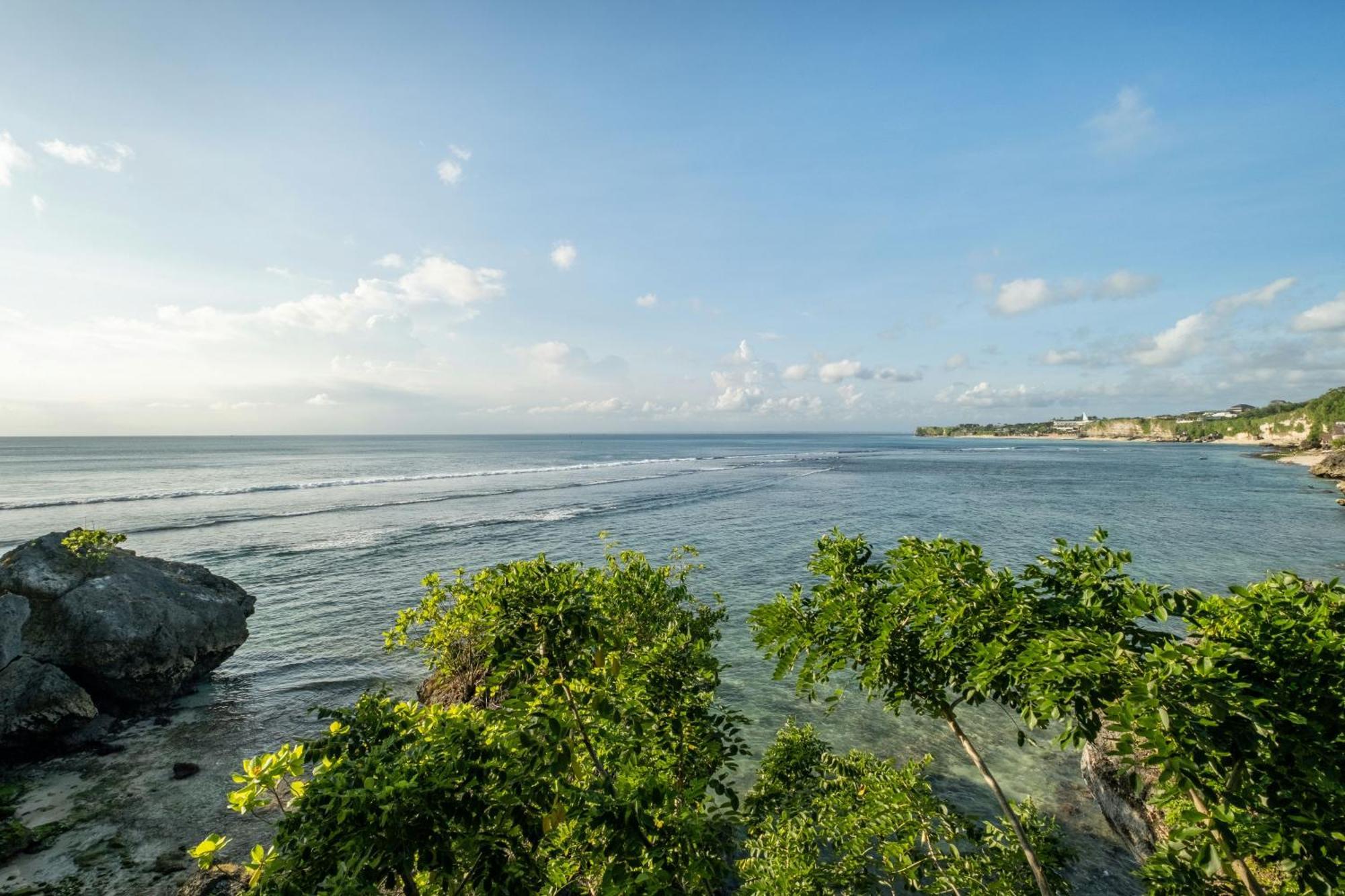 Santai By The Korowai Villa Uluwatu (Bali)
